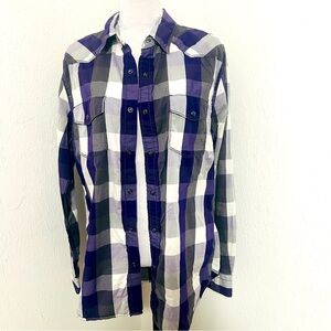 Express Pearl Snap Shirt Large Purple/Gray/Black Plaid Pockets Long Sleeve EUC